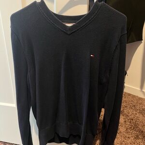 Tommy Hilfiger Men's Navy V-Neck Sweater/long sleeve t
